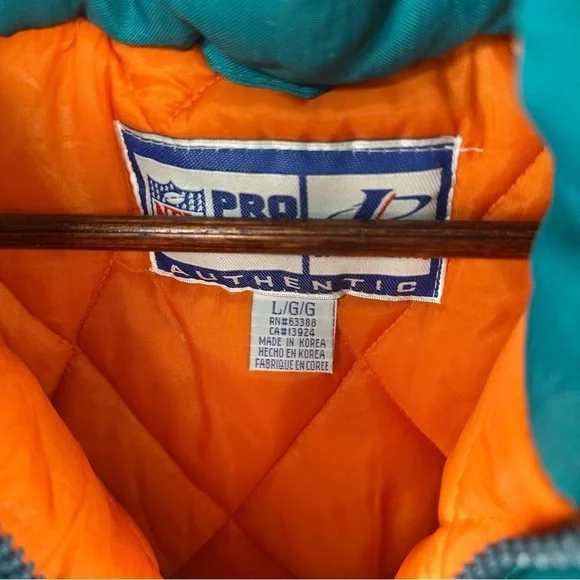 Vintage 90s Authentic Pro Line Miami Dolphins Logo Athletic Puffer Jacket Sz L - Picture 5 of 10